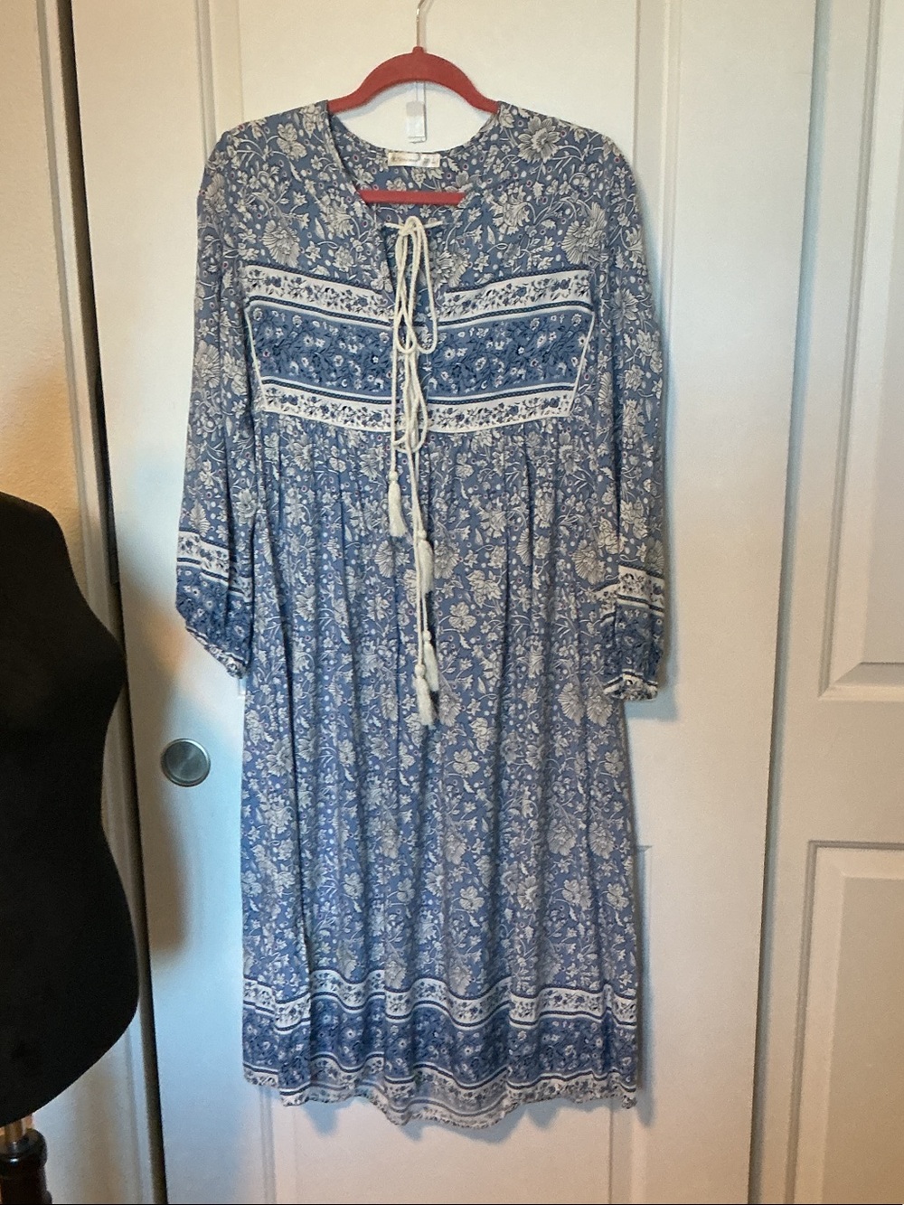 Bohemian Long-Sleeve Tie-Front Floral Midi Dress in Blue S